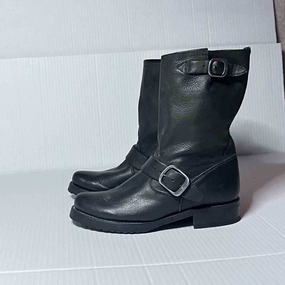 Frye Veronica Short Boots - Picture 5 of 16